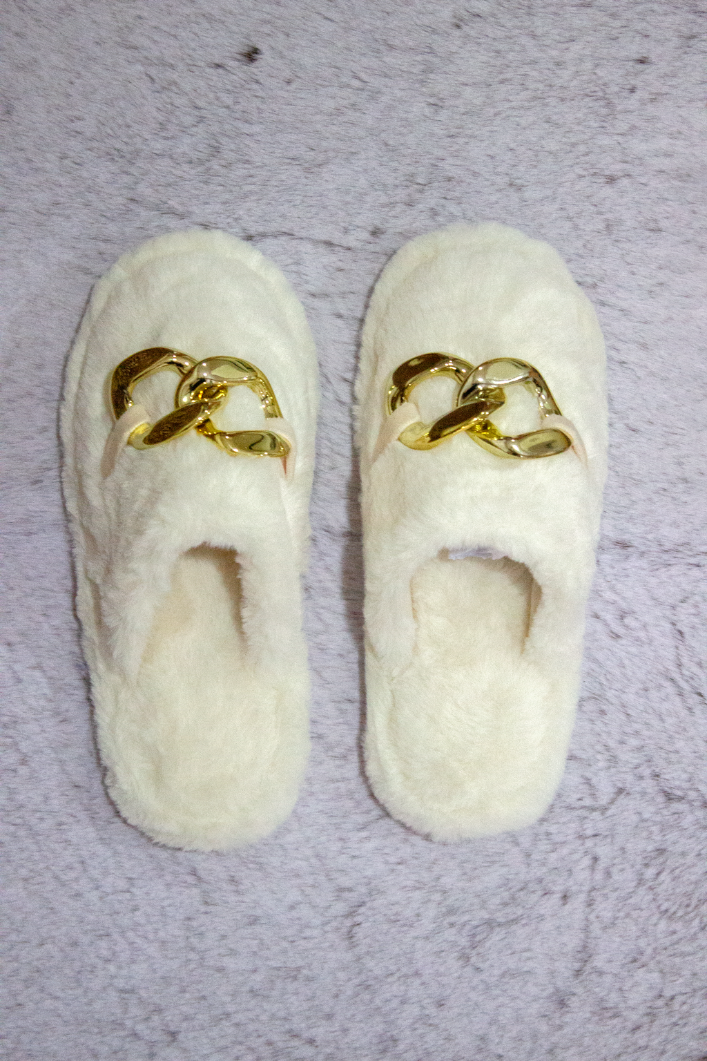 Chinelos de quarto brancos com corrente Senhora