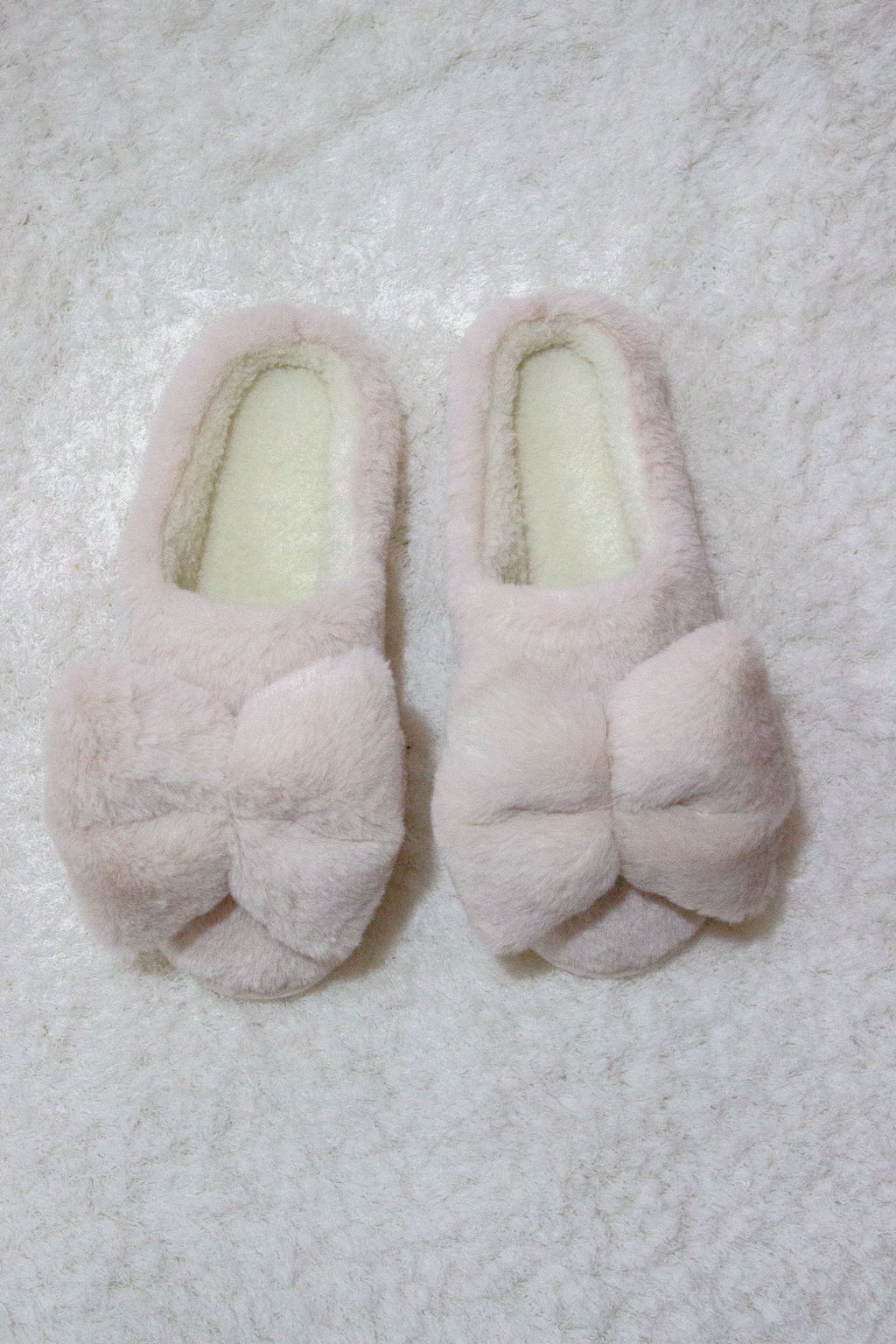 Chinelos de quarto bege com laço Senhora